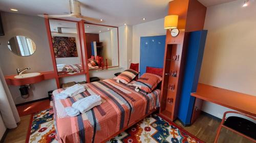 Gullegem Bed & Breakfast | BeautyD RED ROOM centrum Gullegem