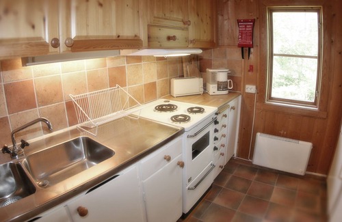 Åmål House | BEAUTYFULL COTTAGE WITH MOTORBOAT and CANOE