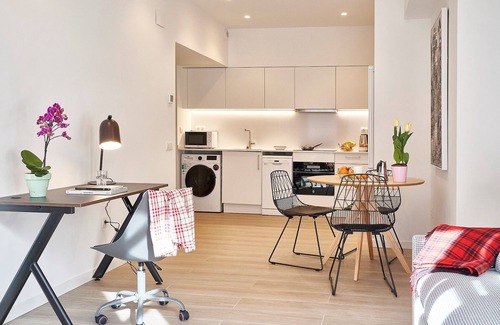La Ribera Apartment | BeBarceloner Born Apartments with Pool and Private Terrace