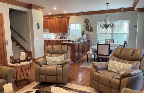 East End House | Because you deserve the best!