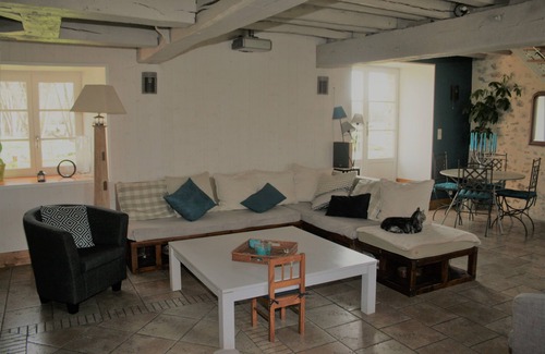 Sainte-Suzanne-and-Chammes House | Bed and breakfast in Mayenne in an 18th century mill by the river