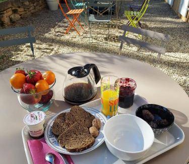 Vourles Bed & Breakfast | Bed and breakfast ∙ 2 guests