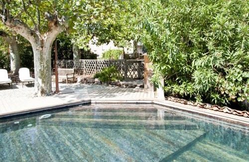Le Luc Bed & Breakfast | Bed and Breakfast La Grande Lauzade