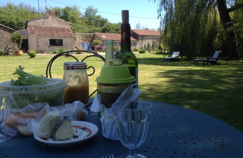 Mauleon House | bed and breakfast near puy du fou park