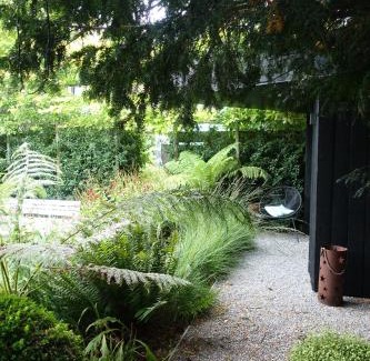 Ramskapelle House | Bed and garden