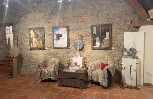 Zuzgen Bed & Breakfast | Bed & Breakfast in einer Kunstgalerie