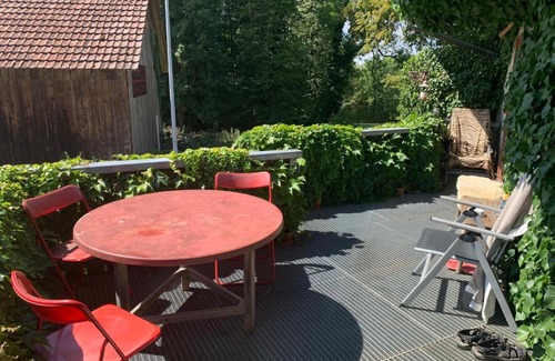 Zuzgen Bed & Breakfast | Bed & Breakfast in einer Kunstgalerie