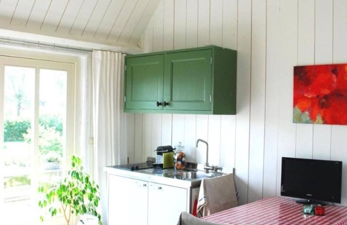 Waterland Apartment | Bed In Waterland