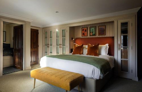Chenies Hotel | Bedford Arms Hotel