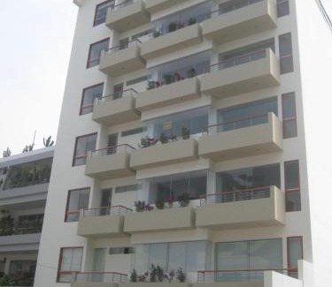 Armendariz House | Bedrooms Near Larcomar Miraflores