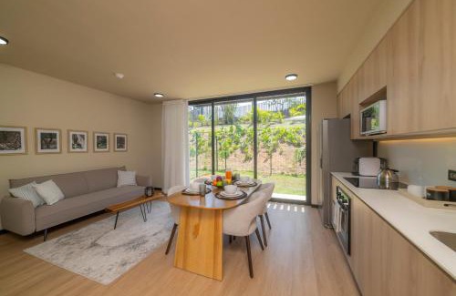Santa Ana Apartment | BEE Suites San José - Santa Ana