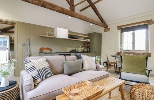 Crich House | BEECH COTTAGE - FOLD YARDS, family friendly in Alderwasley