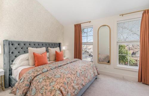 Historic Waverly House | Beech Cove-Private Patio-In 12 South District