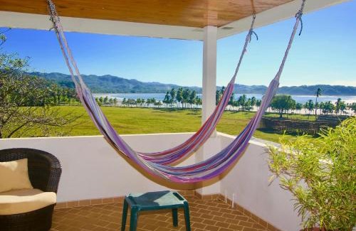 Samara House | Begonia Luxury Beach & Ocean Views, Steps To Sand