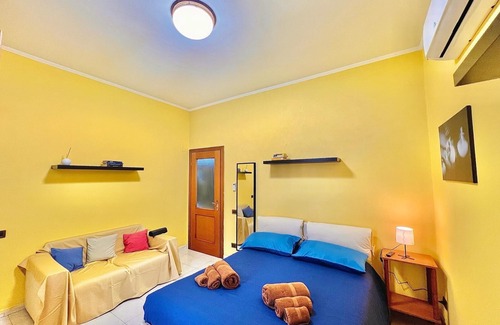 Quartiere XXIII Alessandrino Apartment | BEGONIE HOUSE Spacious, bright and colorful apartment in Centocelle.