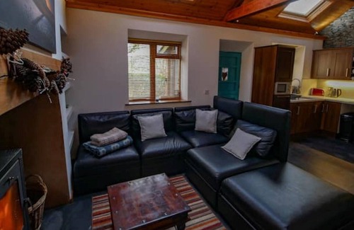 Margam Cottage | Beili Glas Cottage - Hideaway near nature.