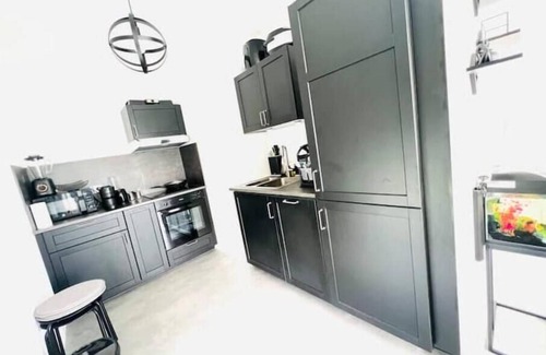 Romainville Apartment | Bel Appartement Avec Terrasse Privée 86m2