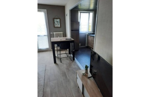 Reims Apartment | Bel Appartement Avec 2 Chambres au 7e Étage