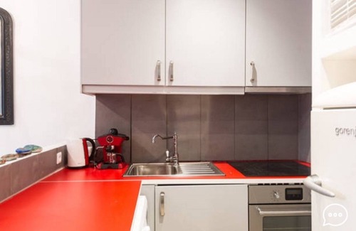 Liberation Apartment | Bel Appartement, Dans le Mythique Quartier Libération à 10 min de la mer