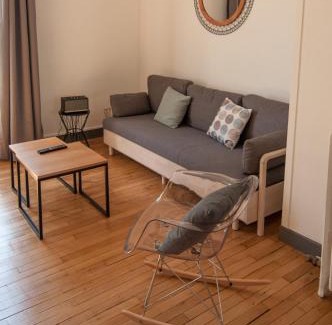 Tours Apartment | Bel appartement Tours Centre 2 chambres, 6 pers "Pied-à-Tours"