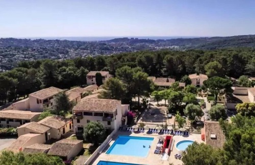 La Colle-sur-Loup Apartment | Belambra Clubs and Residence La Colle-sur-Loup - Les Terrasses De Saint-Paul De Vence - Classic Duplex Apartment 1 Bedroom 5 People Terrace