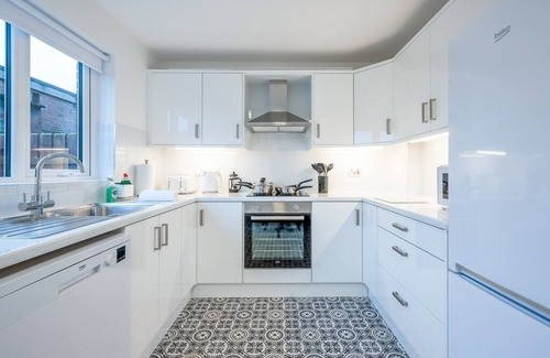 Belfast City Centre House | Belfast City Centre +Free Parking by StayByNumbers