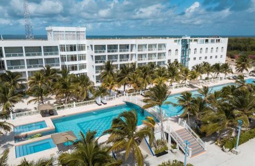 Glovers Reef Atoll Resort | Belize Dive Haven Resort & Marina