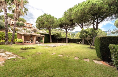 Cabrils House | BELL RECO - Incredible garden with private pool, barbecue area, 25 minutes from Barcelona