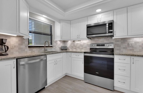 Iona Condo | Bella Beach Bliss, only miles away from Fort Myers Beach and Sanibel Island!