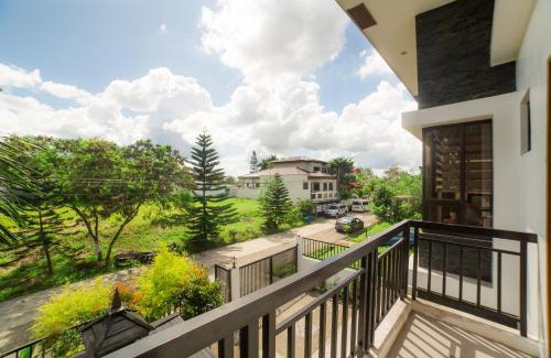Tagaytay House | Bella Homes 6BR 4Bath near Rotunda