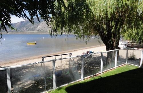 Okanagan-Similkameen Hotel | Bella Villa Resort Motel
