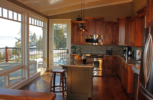 Somers House | “Bella Vista” Overlooking Beautiful Flathead Lake with Great Panoramic Views!