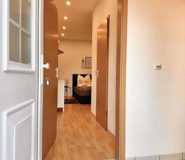 Ruckingen Apartment | BELLAHOMES Apartments, Ground Floor, Aircondition, Private Parking, Airport 30 min