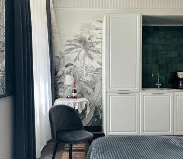 Koszalin Apartment | Belle époque appartement I The Artdrake Collection by LUX RELAX Apartamenty Kołobrzeg