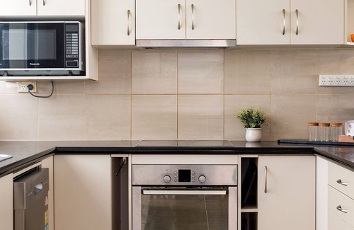 Cairns North Apartment | Belle Escapes 101 Rydges Plaza Esplanade with Panoramic Ocean Views