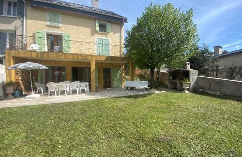 Villard-de-Lans House | Belle maison au centre de Villard de Lans avec grande terrasse et jardin - FR-1-515-4