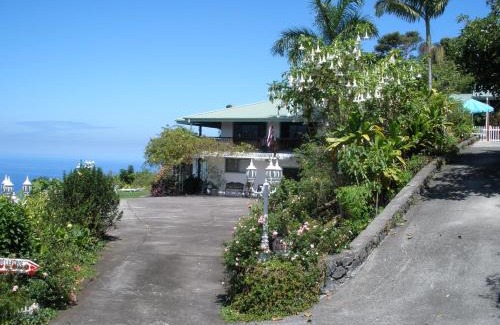 Honaunau-Napoopoo Bed & Breakfast | Belle Vue Kona Inc
