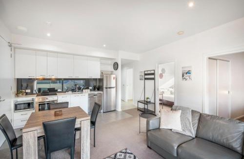 Bellerive Apartment | Bellerive Quay - 2 Bedroom Apartment - Free Parking - Free WIFI