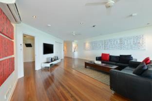 Trinity Beach Apartment | Bellevue At Trinity Beach