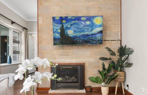 Bellevue Heights House | Bellevue Heights HolidayHome - Flinders Uni & Med