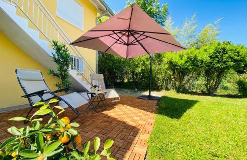 Aix-les-Bains Apartment | Bellevue T1 cozy avec piscine et panorama alpin - proche du lac