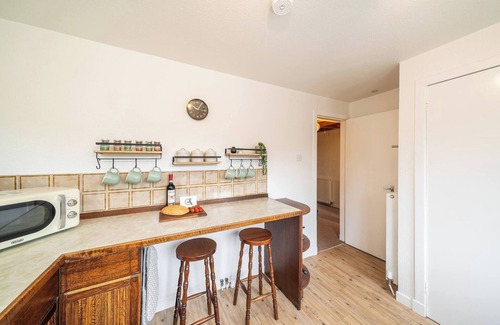 Carnoustie Cottage | Bellrock View - Charming 2-Bed Cottage Steps from