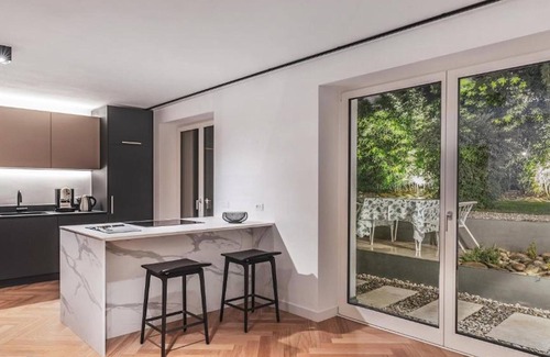 Merano Apartment | Belvilla by OYO Palm Loggia