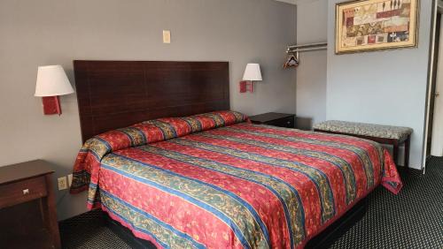 Benbrook Hotel | Benbrook Inn & Suites