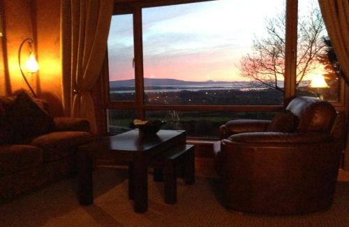 Mullaghnaneane Bed & Breakfast | Benbulben Farmhouse B&B