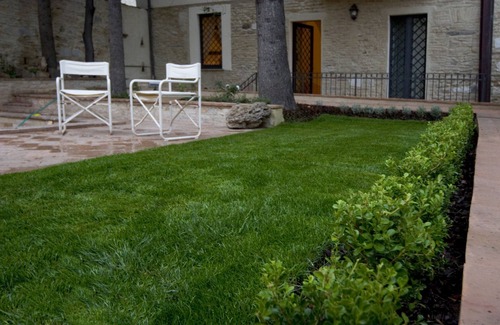 Montefalco Apartment | Benozzo vacation apartment with garden and pool