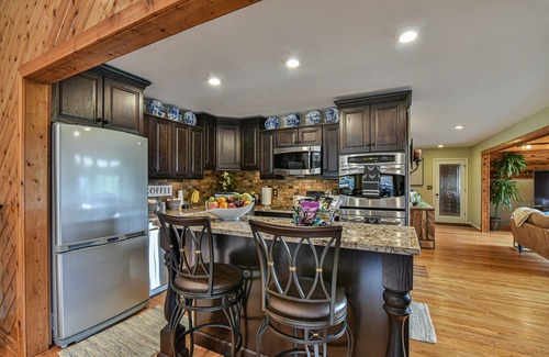 Bent Creek Ski Chalet | Bent Creek Chalet, Sauna,Jacuzzi,Fire pit and OD shower