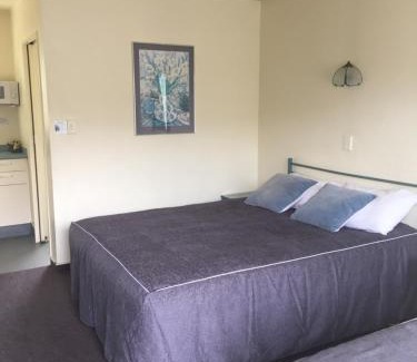 Levin Hotel | Bentons Motel