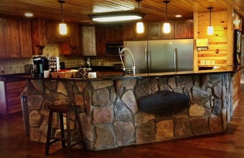 Maysville Resort | Bentonville Area Private,Luxury Retreat