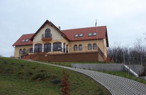 Cserepfalu House | Berezdtető Vendégház